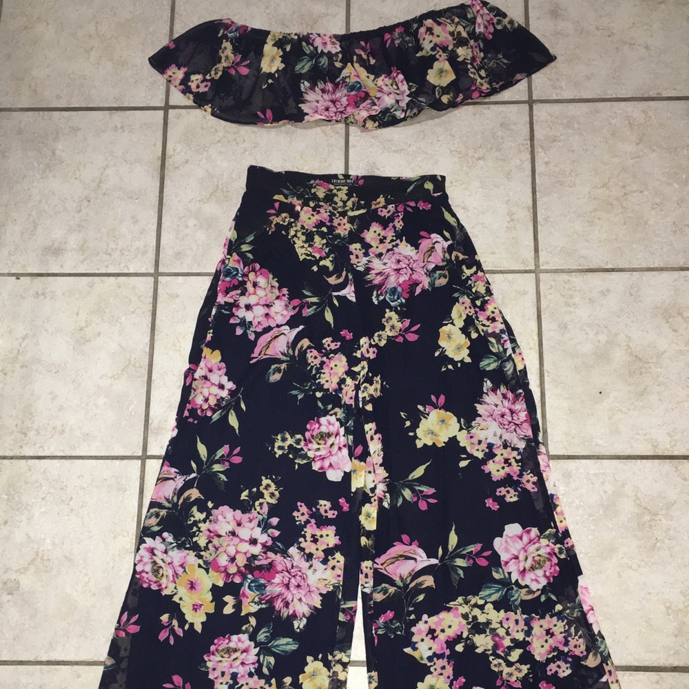 Flower Design Crop Top & High Waisted Pant